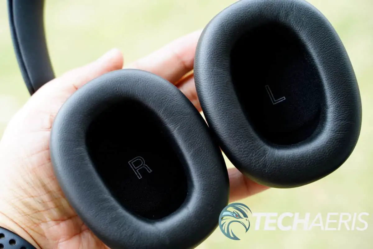 Bowers and Wilkins Px8