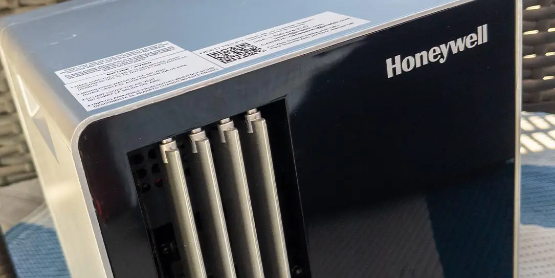 The Honeywell ZETA Personal Air Cooler