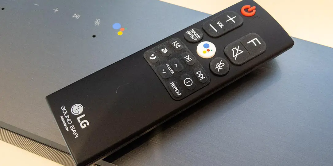 LG SL8YG Soundbar with remote