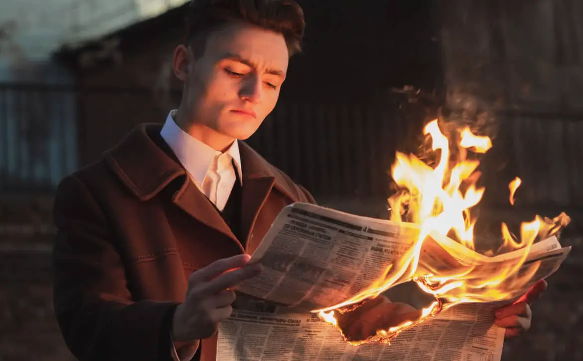 news media-min