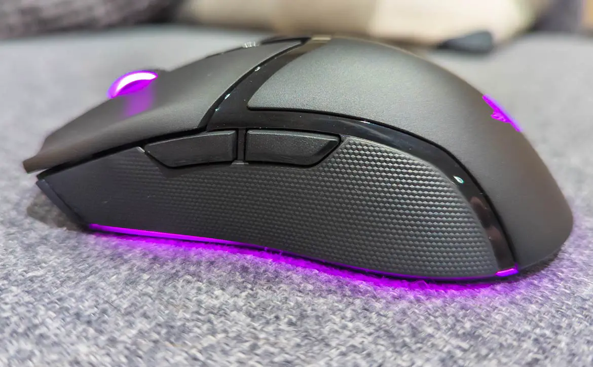 The Razer Cobra Pro wireless gaming mouse