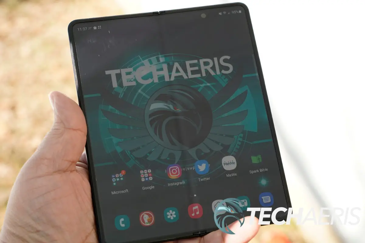 Samsung Galaxy Z Fold3 5G inner display outside