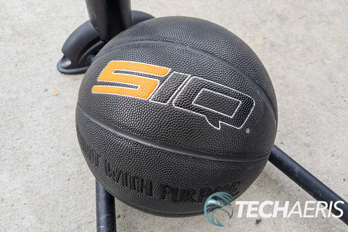 SIQ Smart Basketball