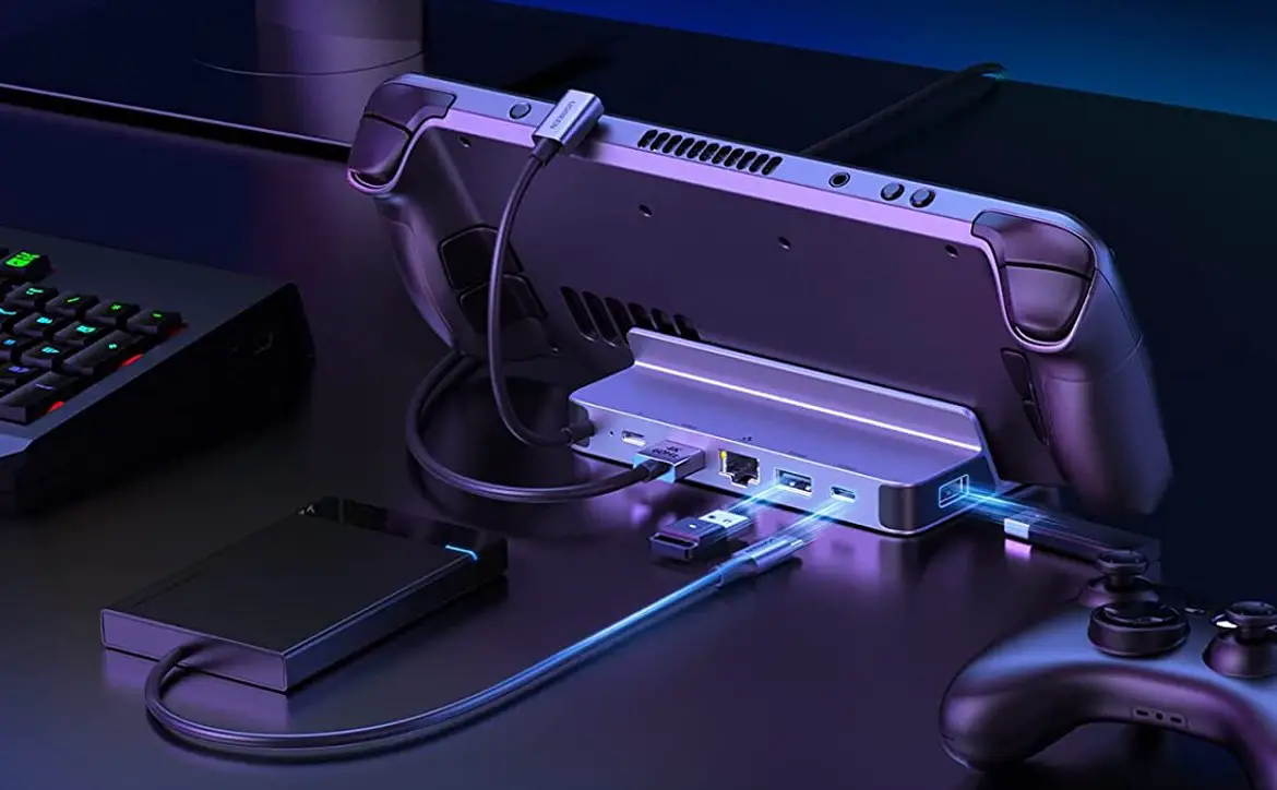 The Ugreen 6-in-1 USB-C Docking Station for Steam Deck