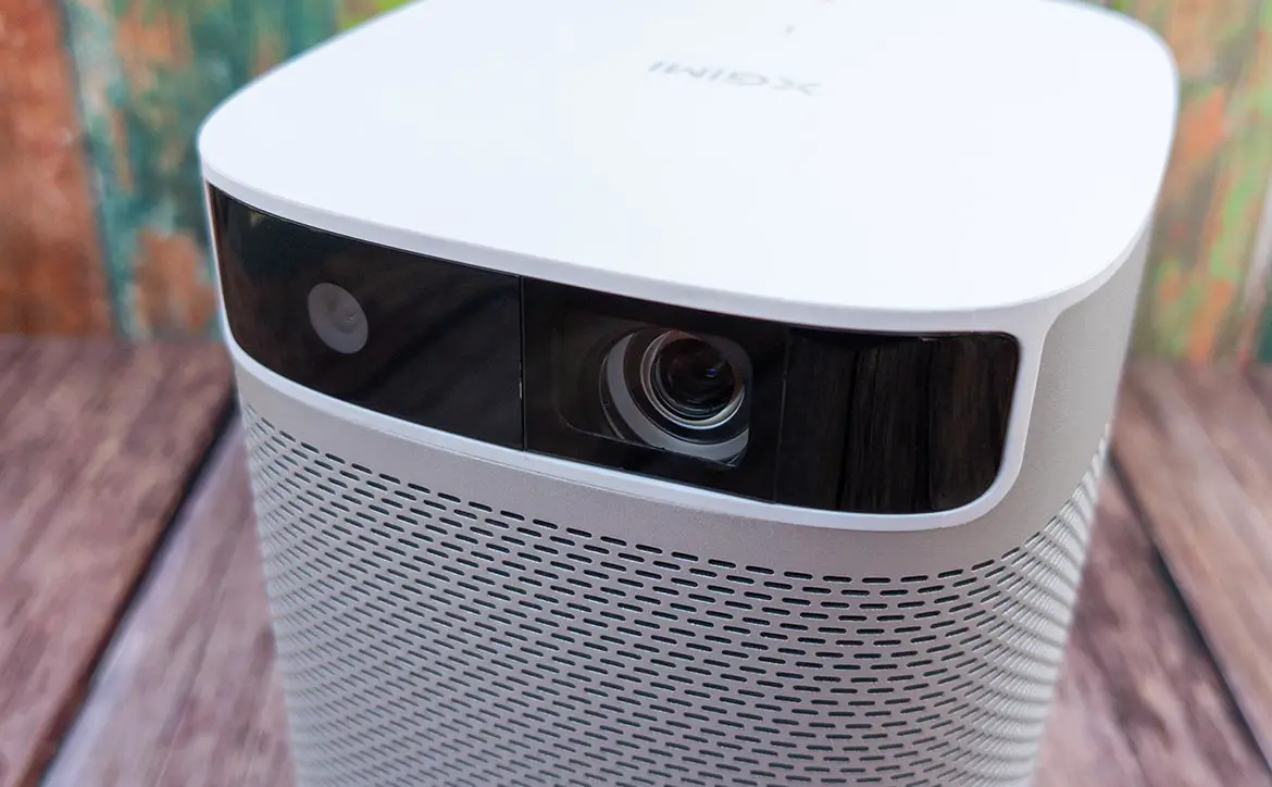 XGIMI MoGo Pro portable 1080p projector